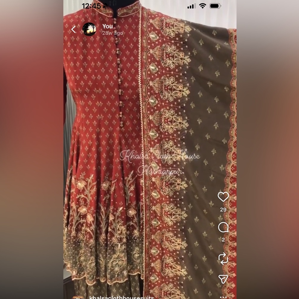 2 piece elegant Indian suit for any event statement piece Indian suit - Picture 2 of 10